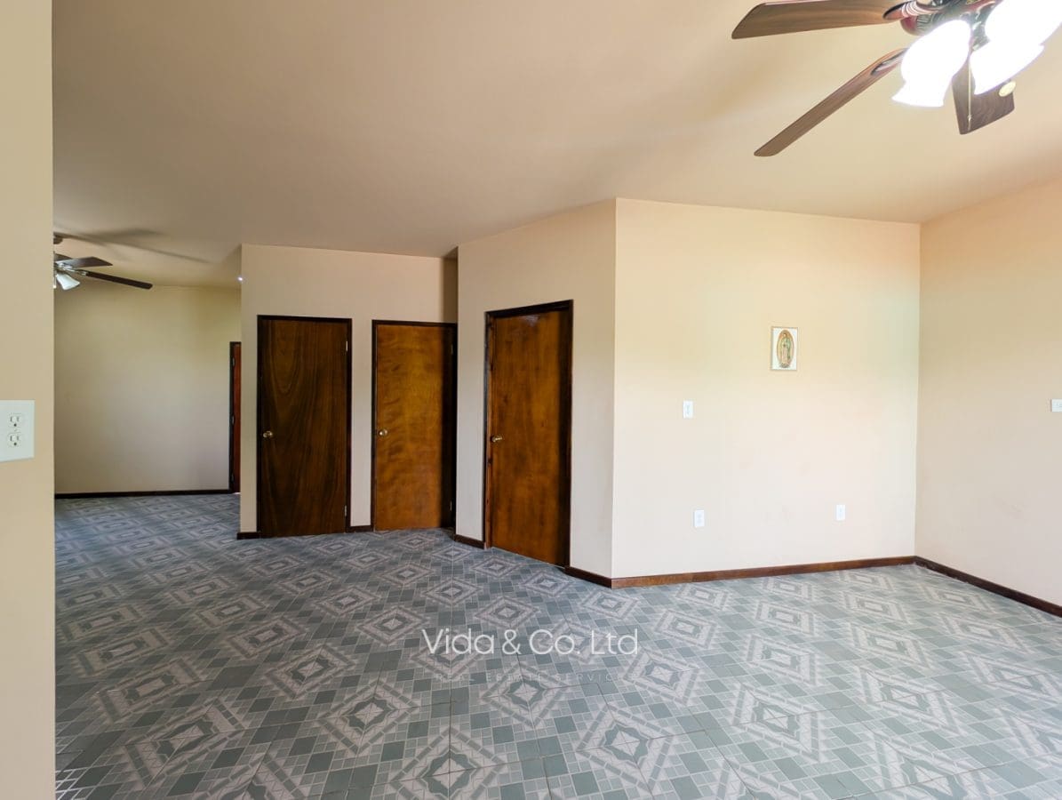 Santa Elena Home for Sale (12)